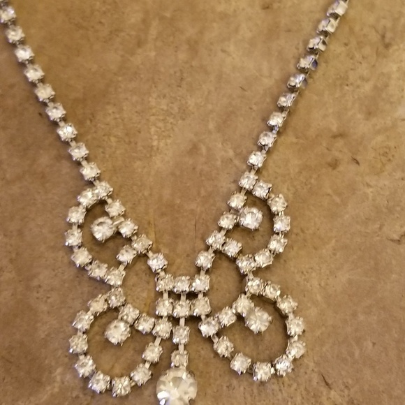 Stunning Vintage Butterfly Rhinestone Necklace - Picture 4 of 8